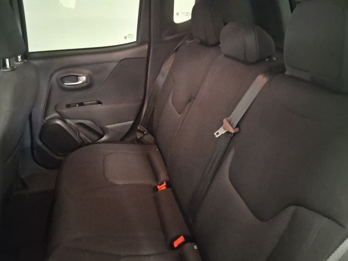 Image véhicule  Jeep RENEGADE (13)