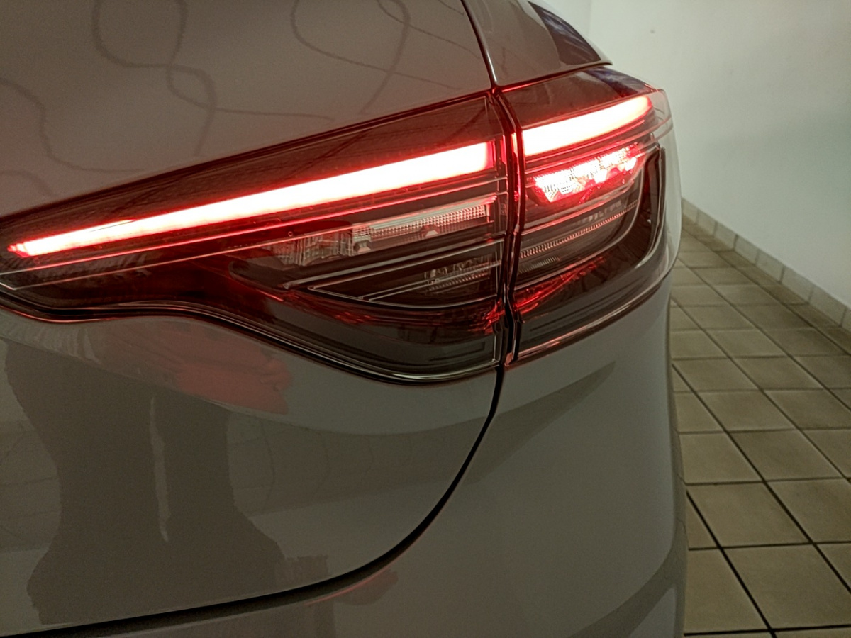 Image véhicule  Renault Clio (5) (17)