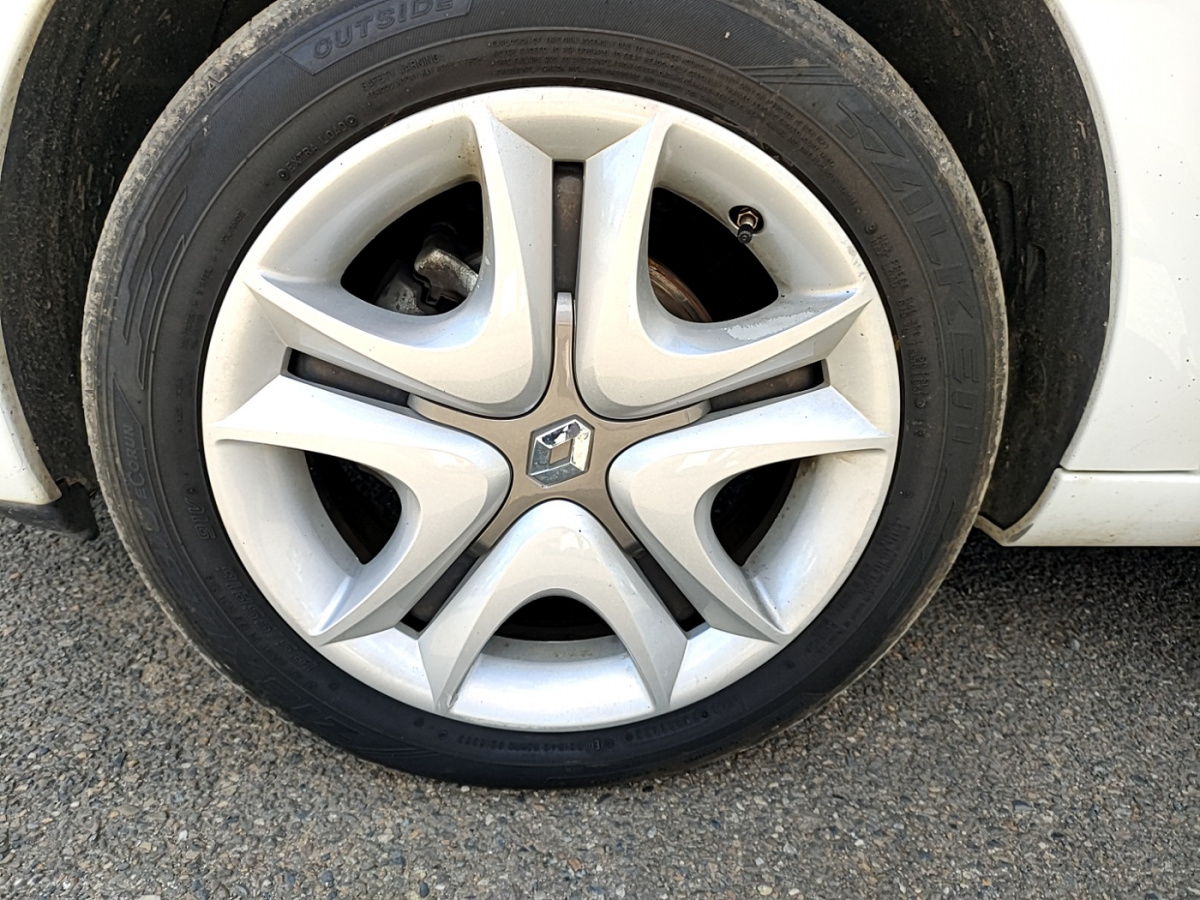 Image véhicule Renault ZOE (19) Image véhicule Renault ZOE (19)