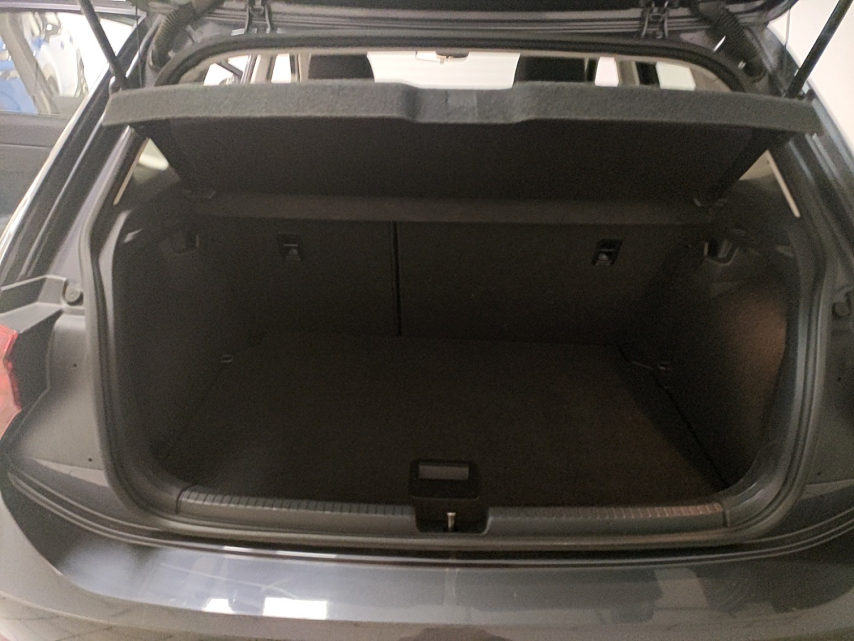 Image véhicule  Volkswagen Polo (6) (16)