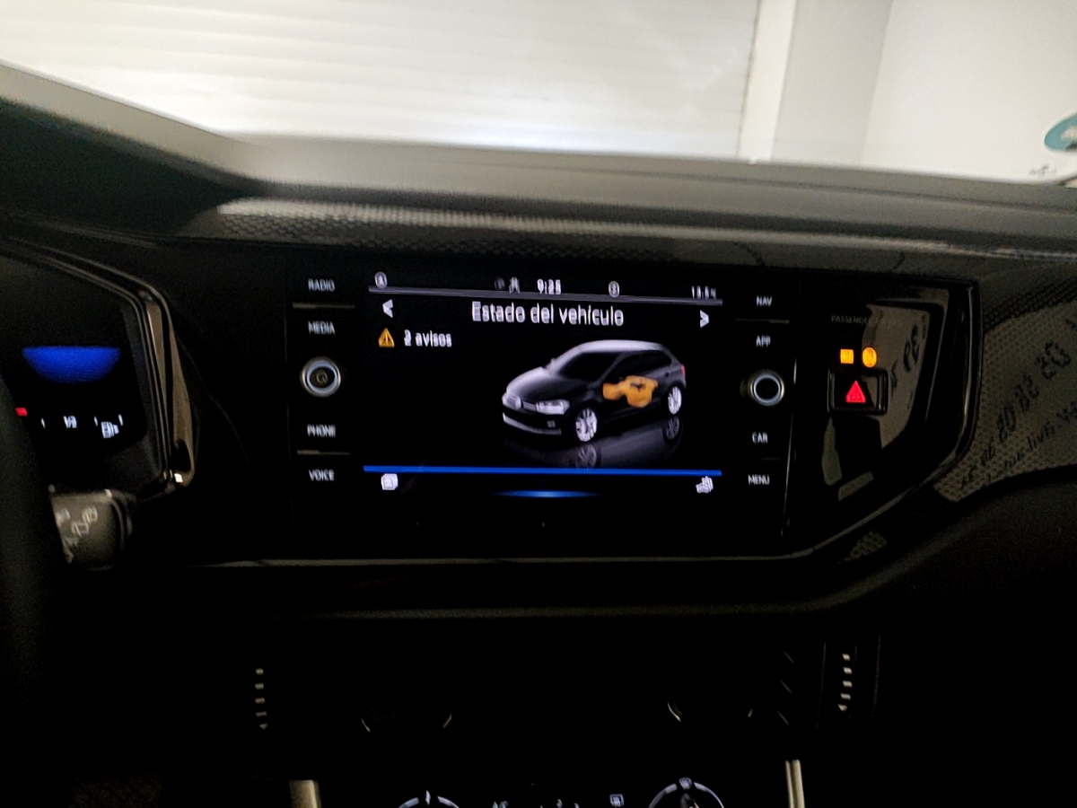 Image véhicule  Volkswagen Polo (6) (7)