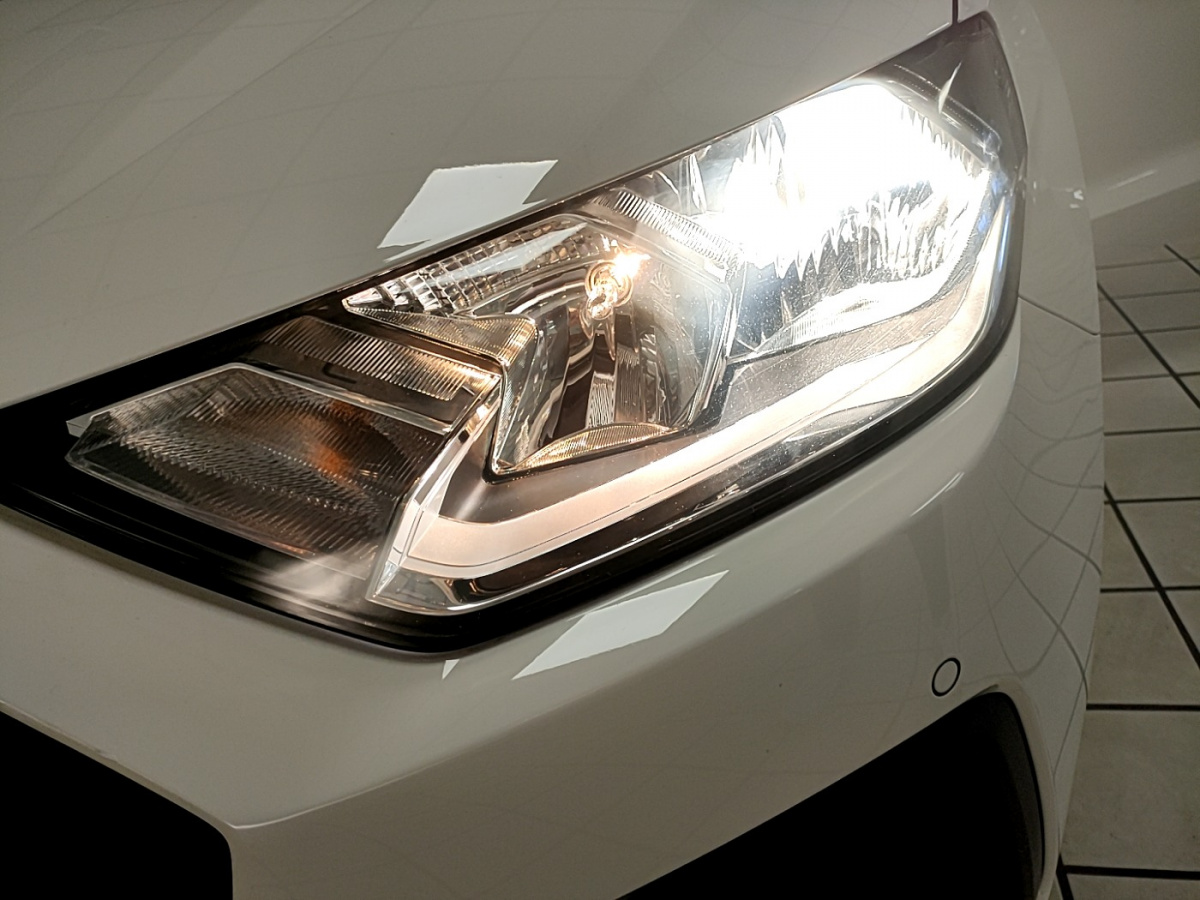 Image véhicule  Audi A1 Sportback (2) (17)