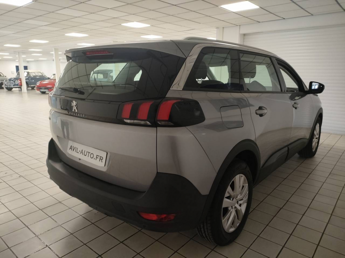 Image véhicule  Peugeot 5008 (2) (4)