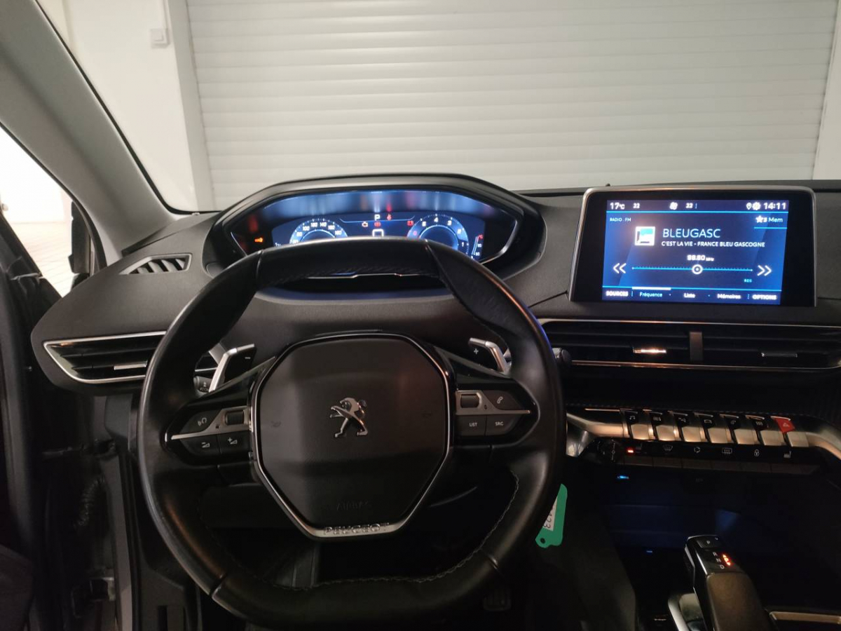 Image véhicule  Peugeot 5008 (2) (5)